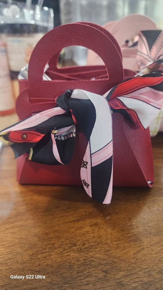 Gift Purse Designer Cologne and Mini Soaps - Chalises Heavenly Inspired