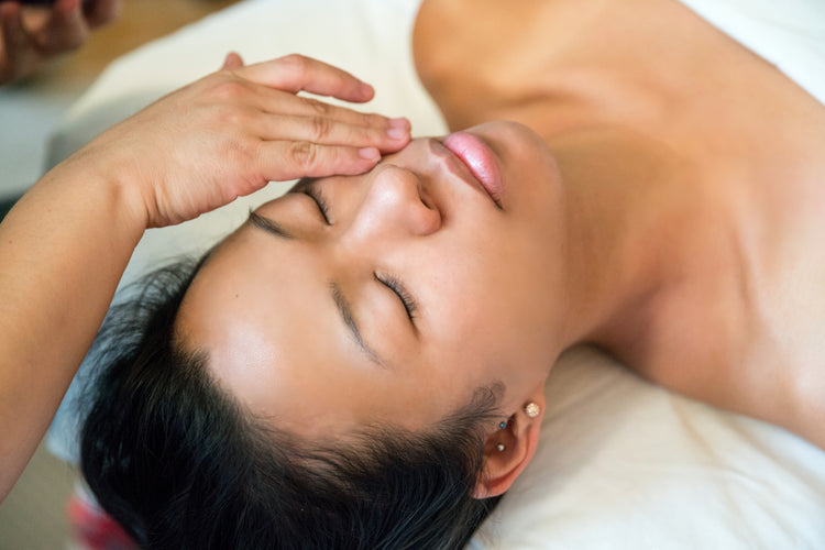Golden Glo (Facial Skin Care)
